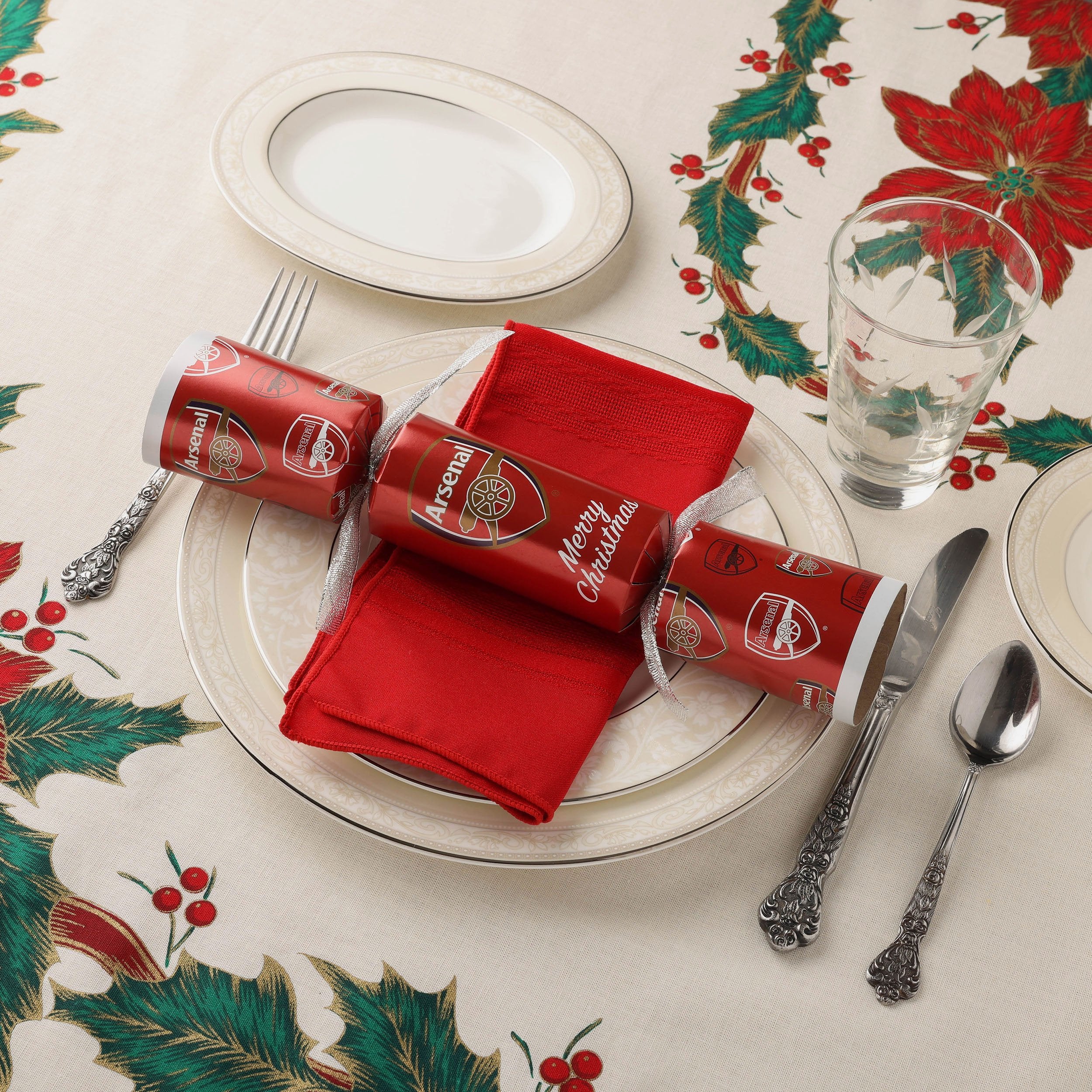 Arsenal FC 6 Pack Christmas Holiday Crackers - Image 3