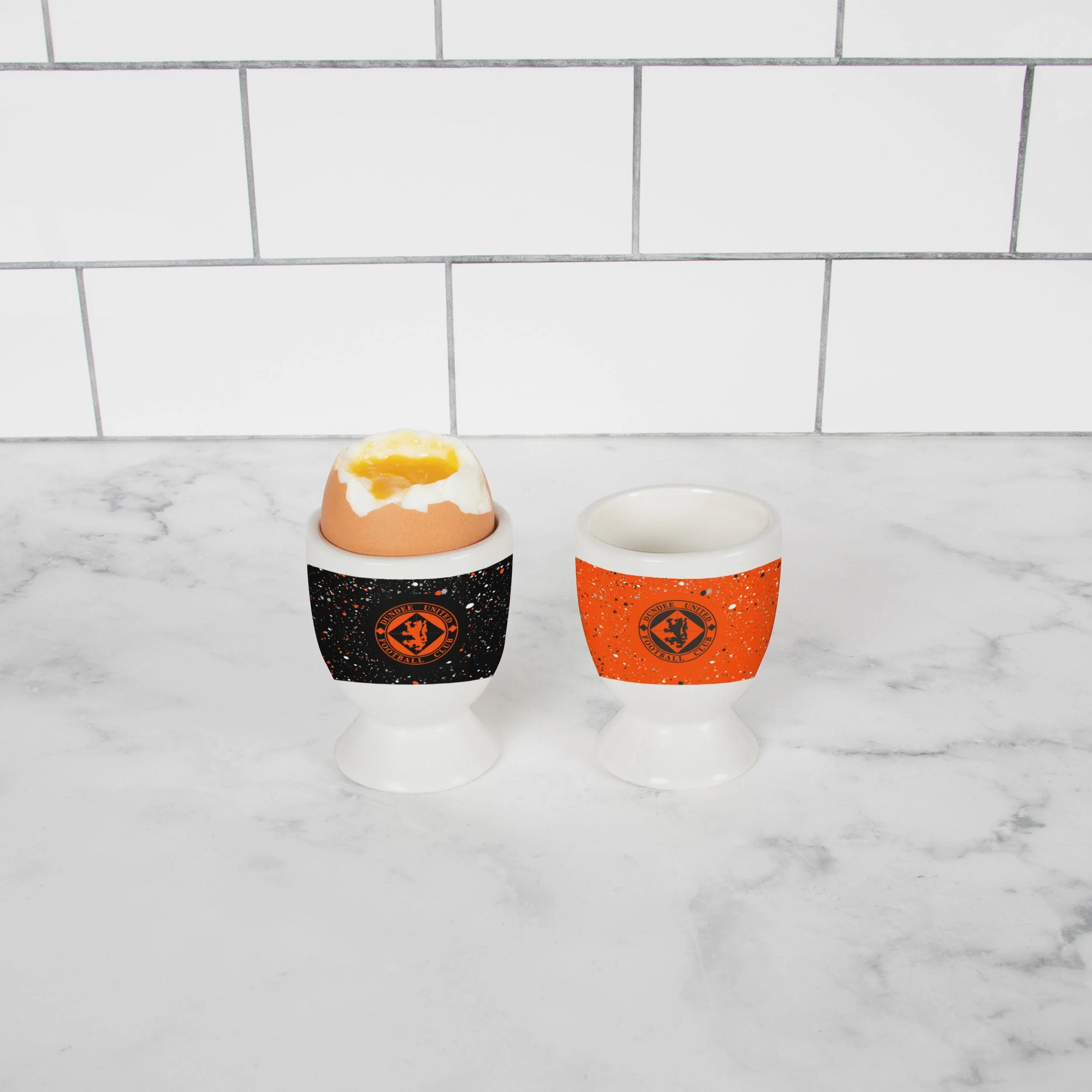 Dundee United FC 2 Pack Paint Splatter Egg Cup - Image 3