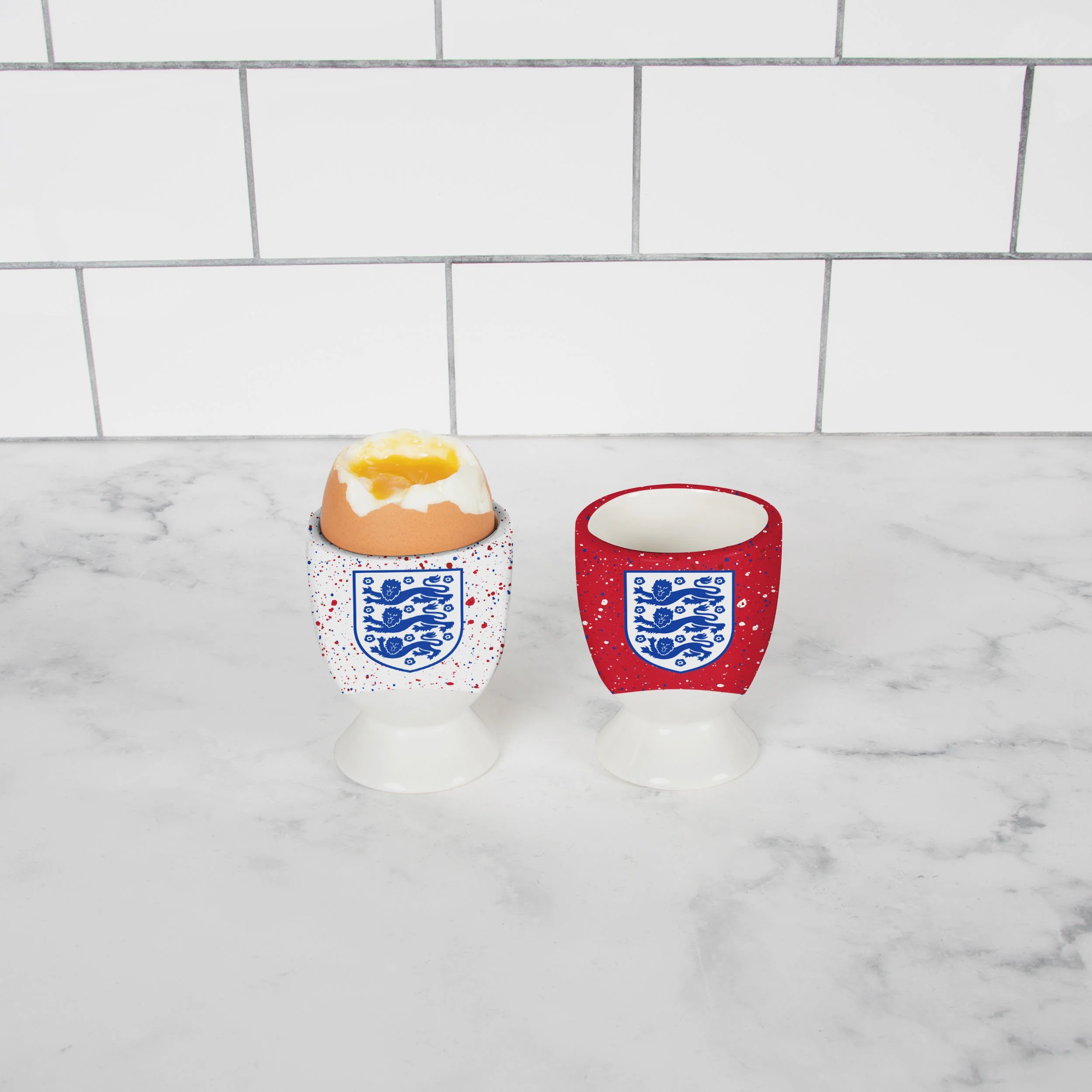 England 2 Pack Paint Splatter Egg Cup - Image 3