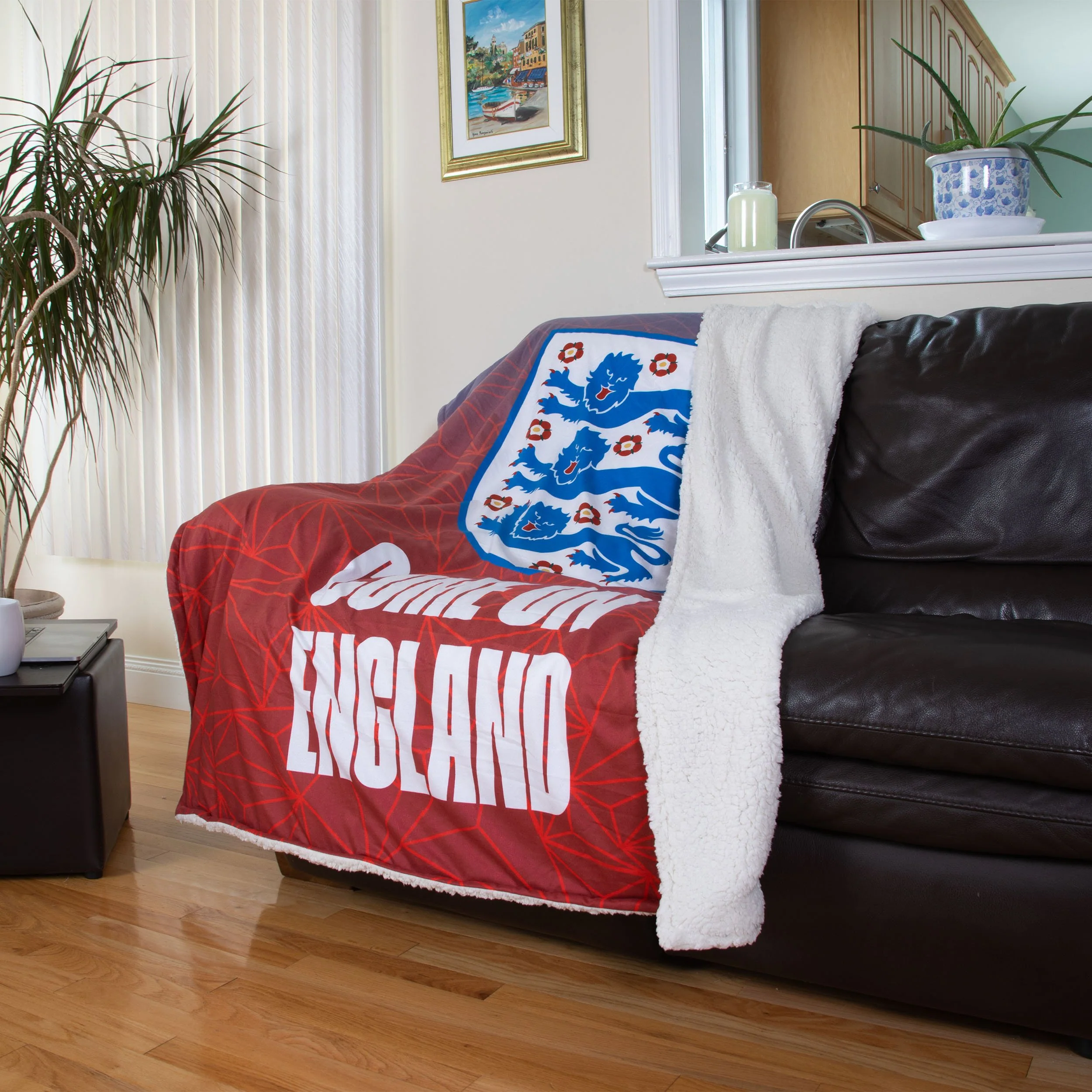 England Slogan Sherpa Plush Throw Blanket - Image 2