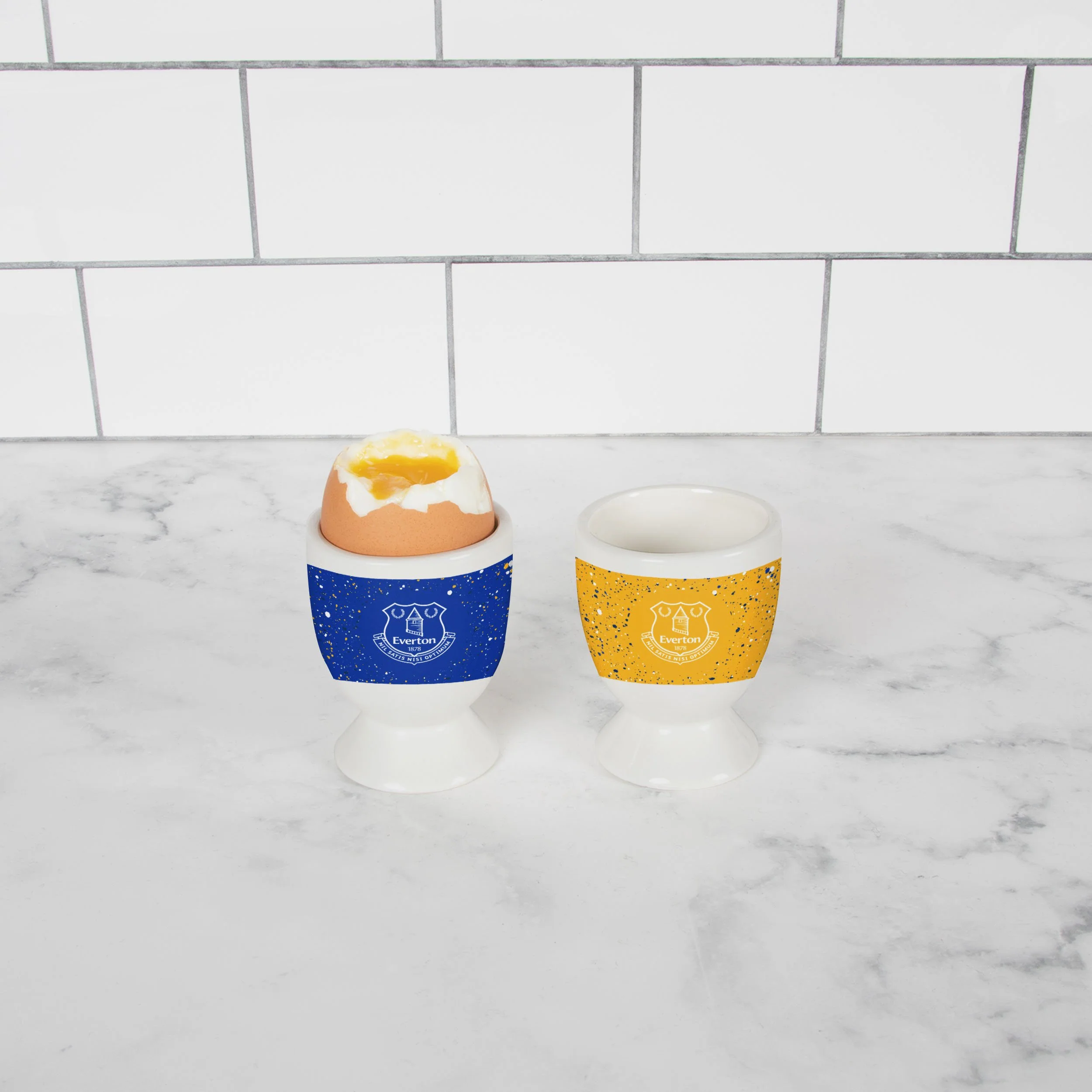 Everton FC 2 Pack Paint Splatter Egg Cup - Image 3