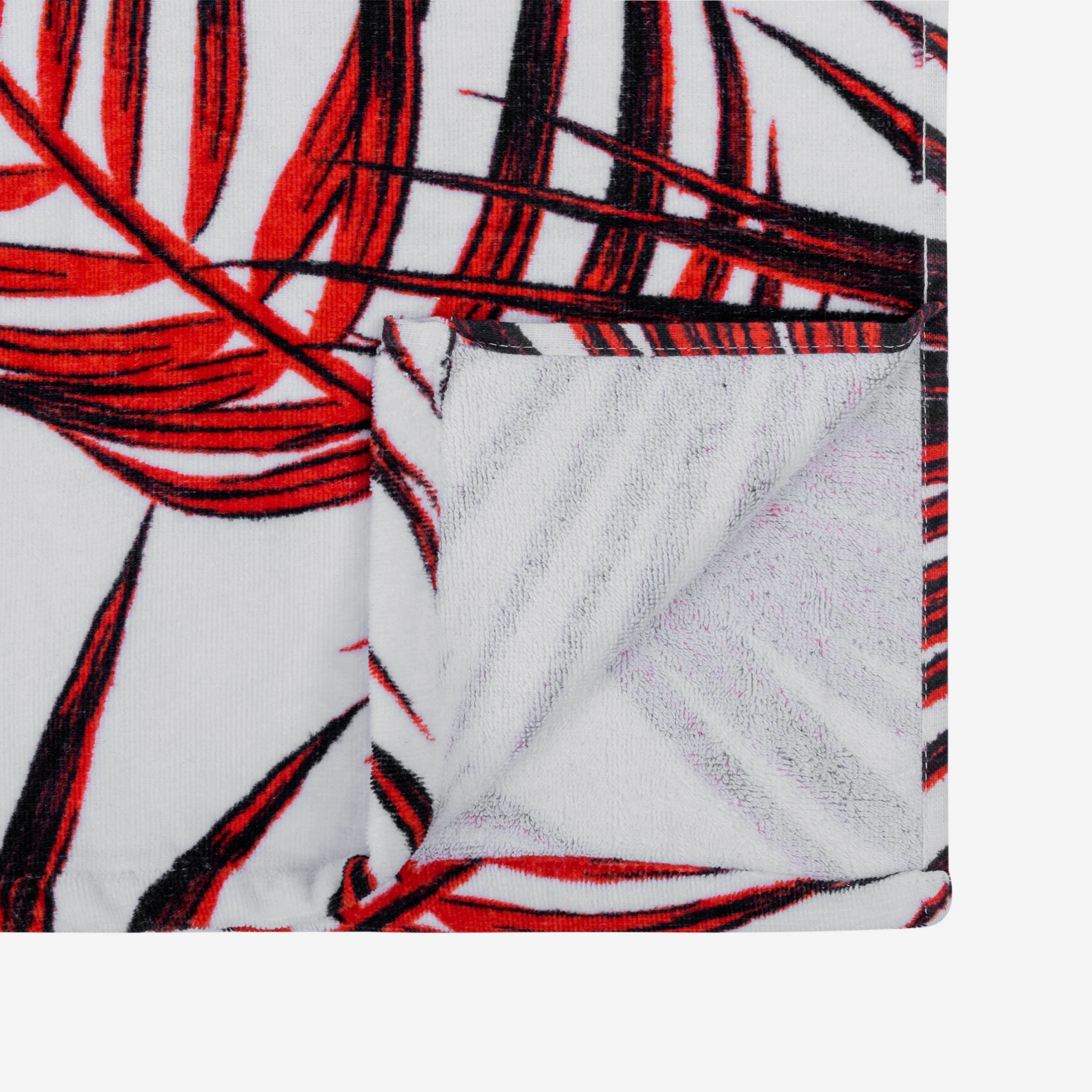 Fulham FC Leaf Beach Towel - Image 4