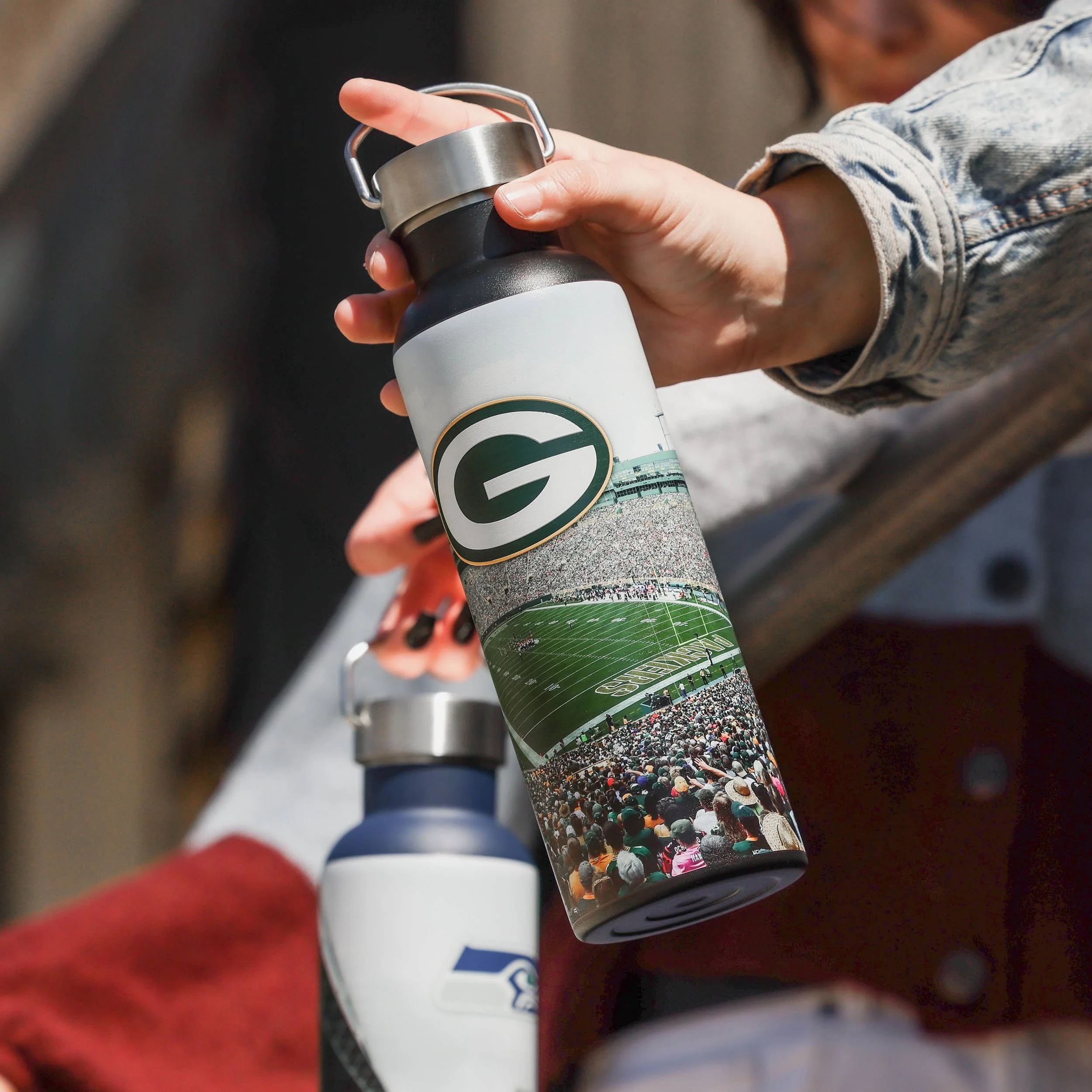 Green Bay Packers Home Field Hydration 750 mL Bottle - Image 2
