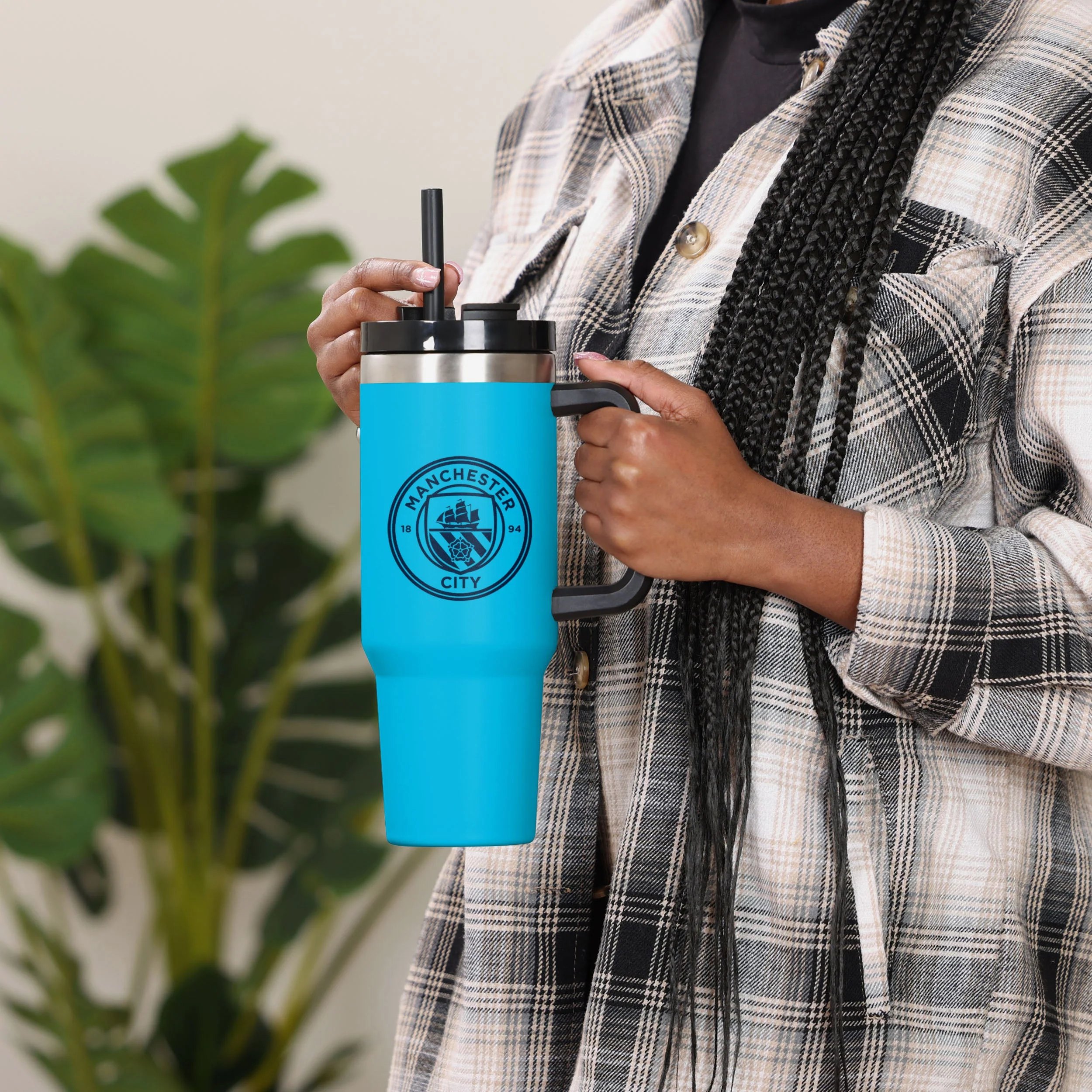 Manchester City FC Team Colour 1.1 Litre Tumbler - Image 4