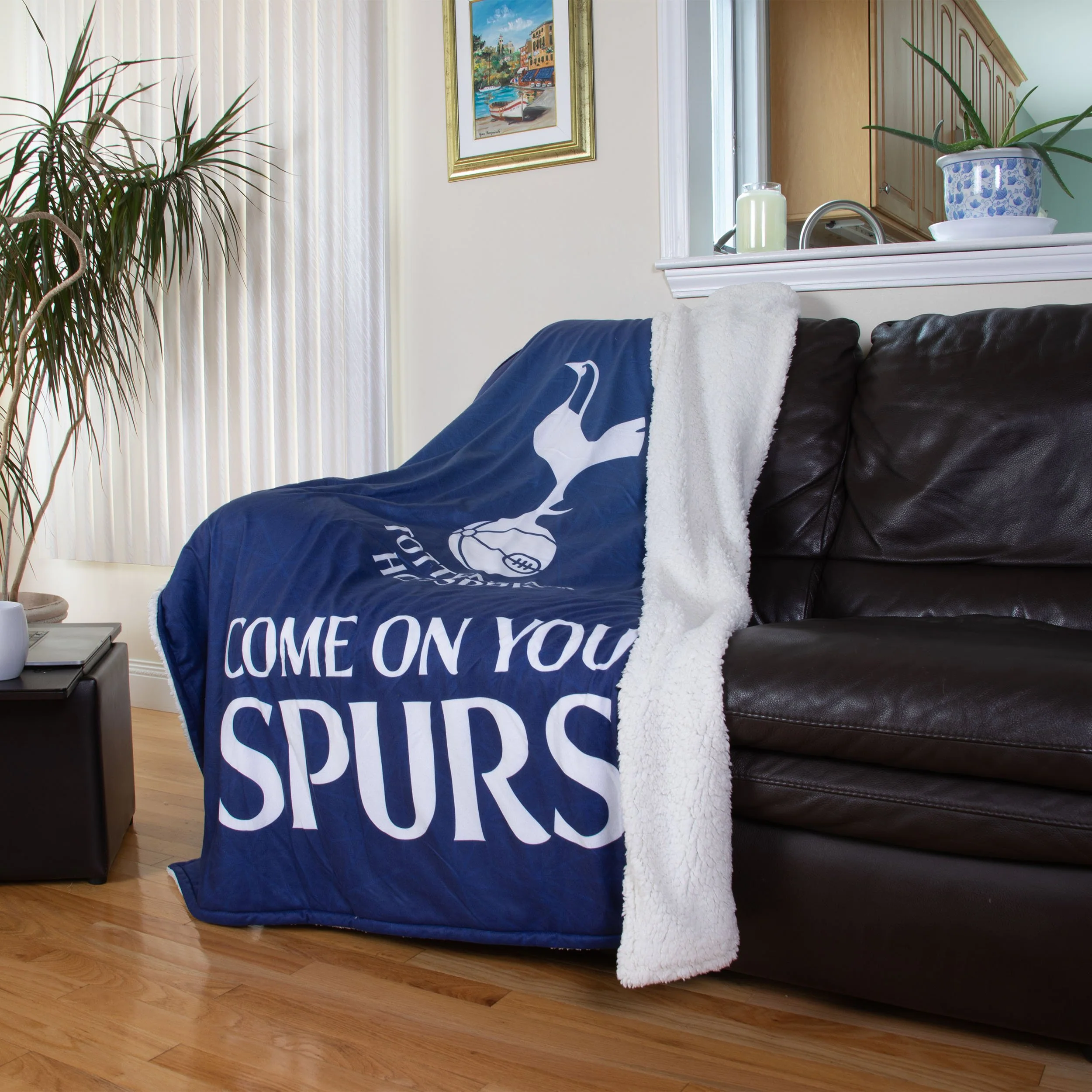 Tottenham Hotspur Slogan Sherpa Plush Throw Blanket - Image 2
