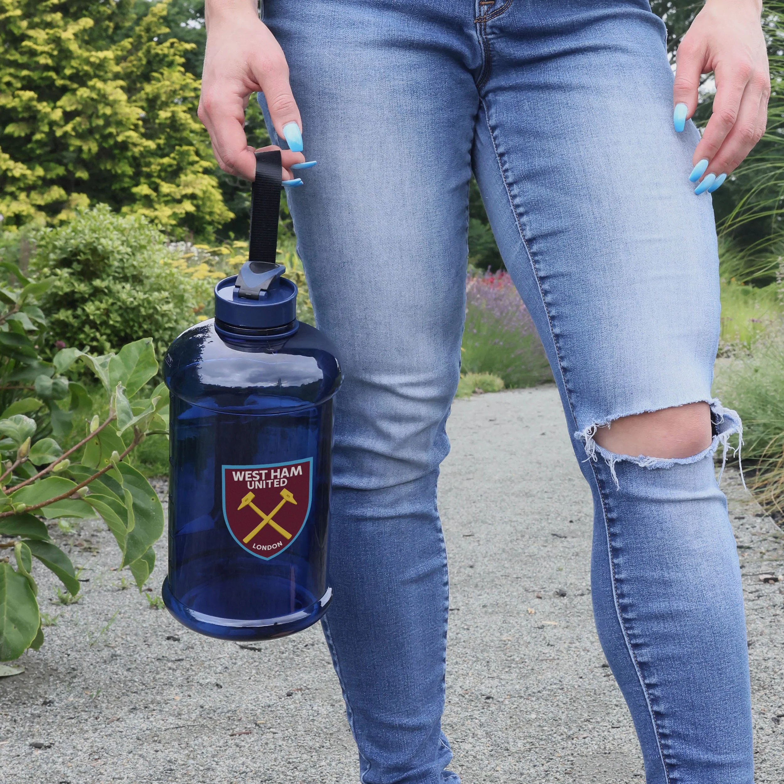 West Ham United FC 2 Litre Clear Sports Bottle - Image 2